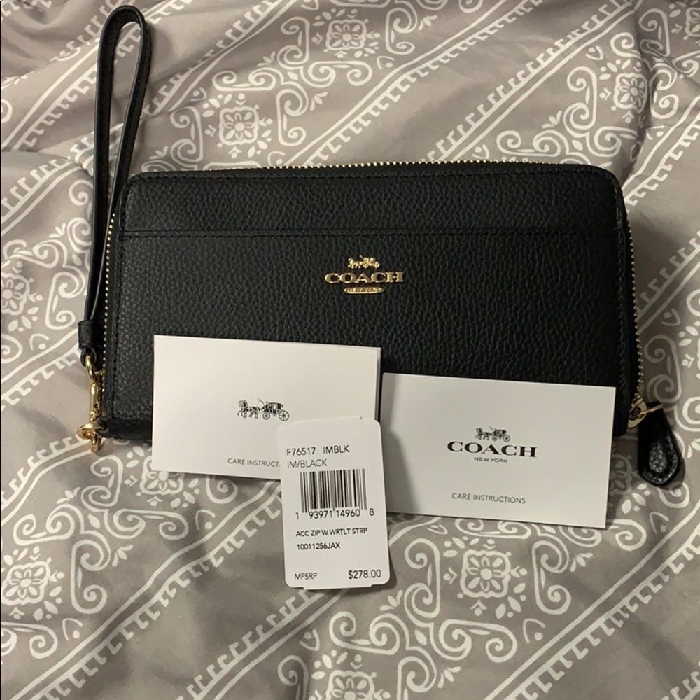 BRAND NEW WITH TAGS COACH WALLET